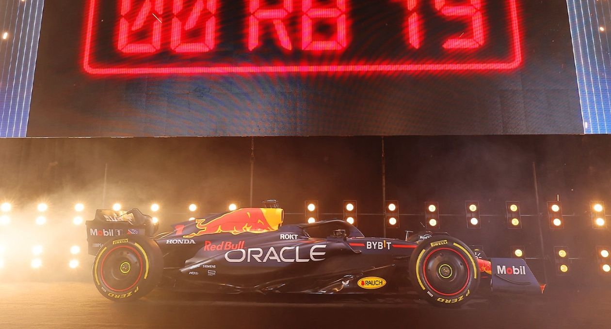 Checo P Rez Y Red Bull Lanzan El Rb As Es El Coche Con Que