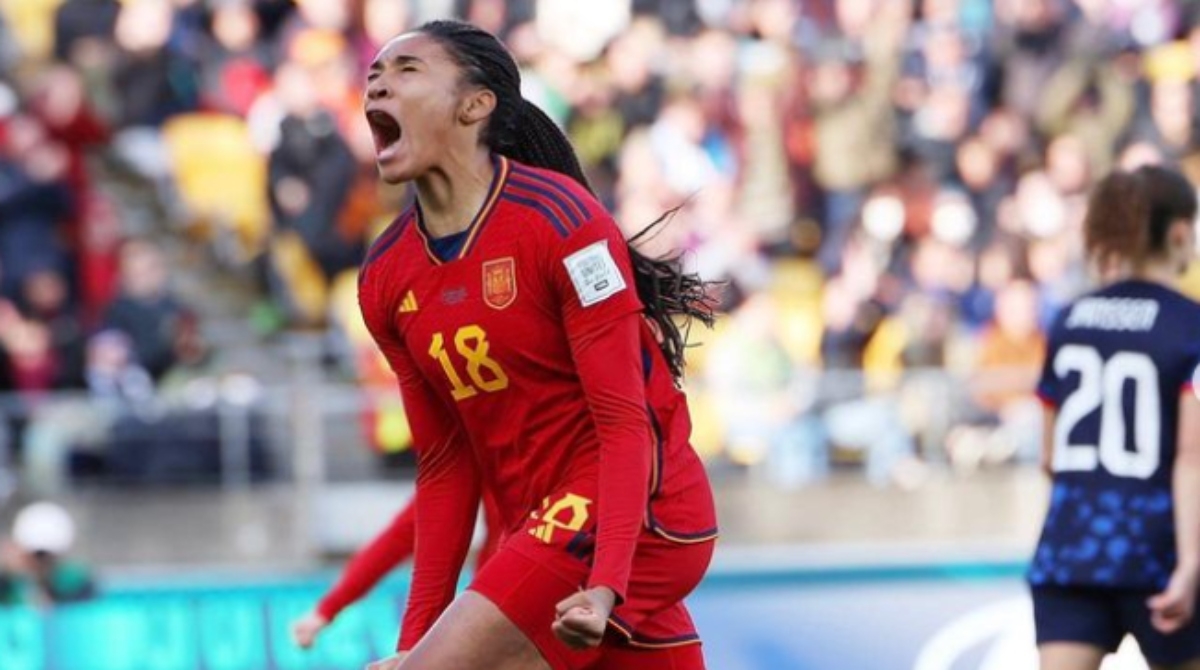 FOTOS Ella Es Salma Paralluelo Campeona Del Atletismo Y Del Futbol