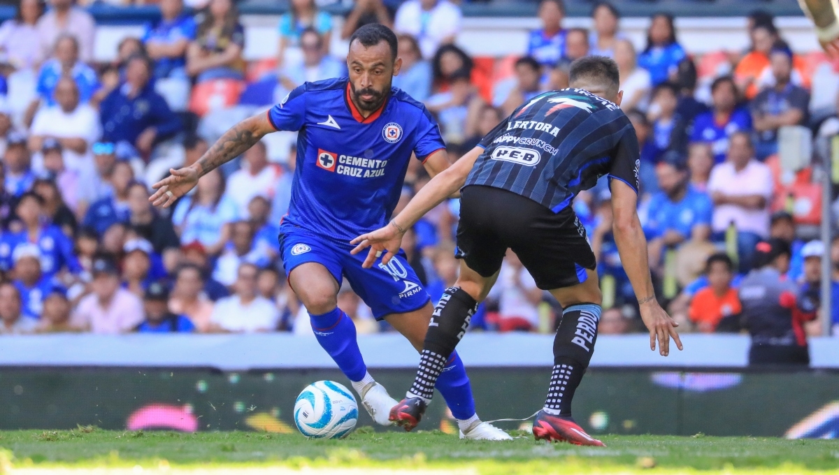 Cruz Azul Aficionados dedican cántico a jugadores tras últimas