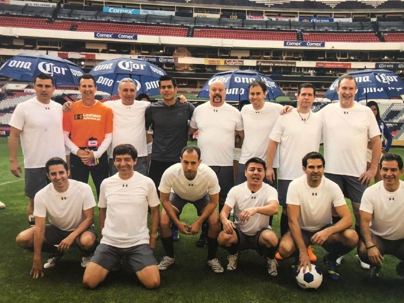 Javier Alarcón con sus compañeros de Televisa Deportes - Instagram @javier_alarcon_g