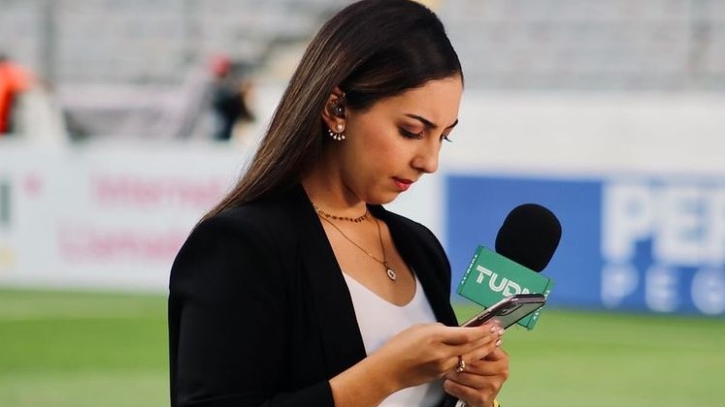 Mafer Alonso responde a quienes dicen que trabaja gracias a su padre