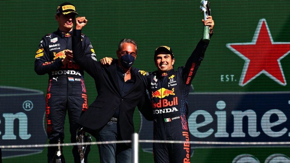 ¿Carlos Slim salvará a Checo? Recaudan firmas para que compre Red Bull con cargo al recibo Telmex