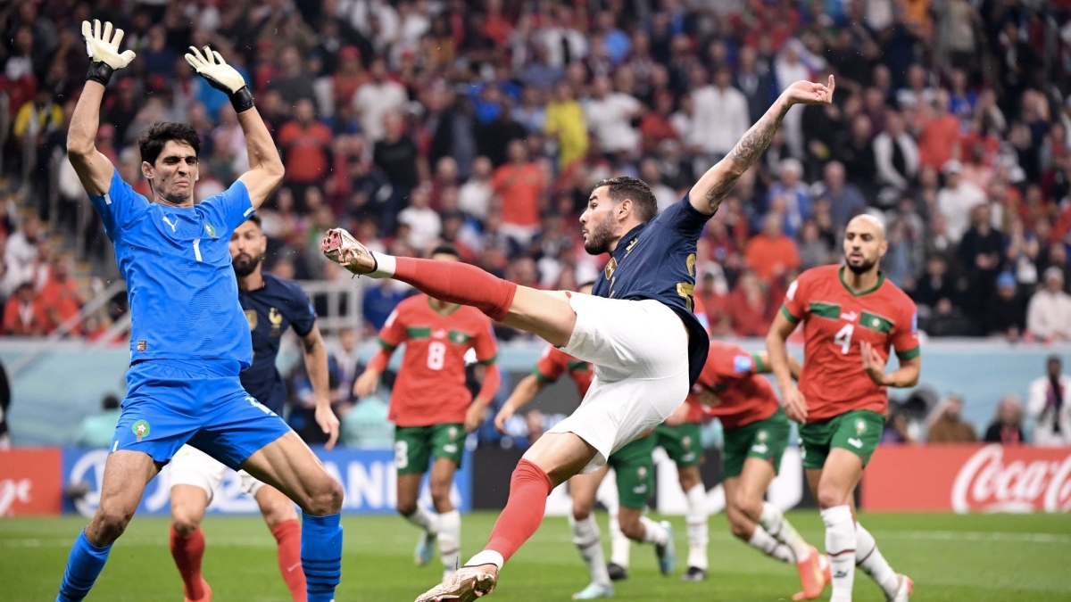 El gol acrobático de Theo Hernández que pone a Francia delante de Marruecos en la Semifinal