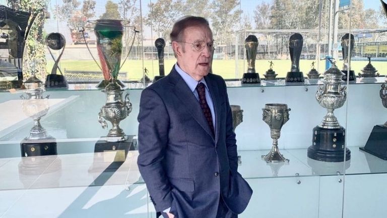 Los motivos por los que José Ramón Fernández se avergonzó del aeropuerto de México (nota de Omar Bruno en Referee)