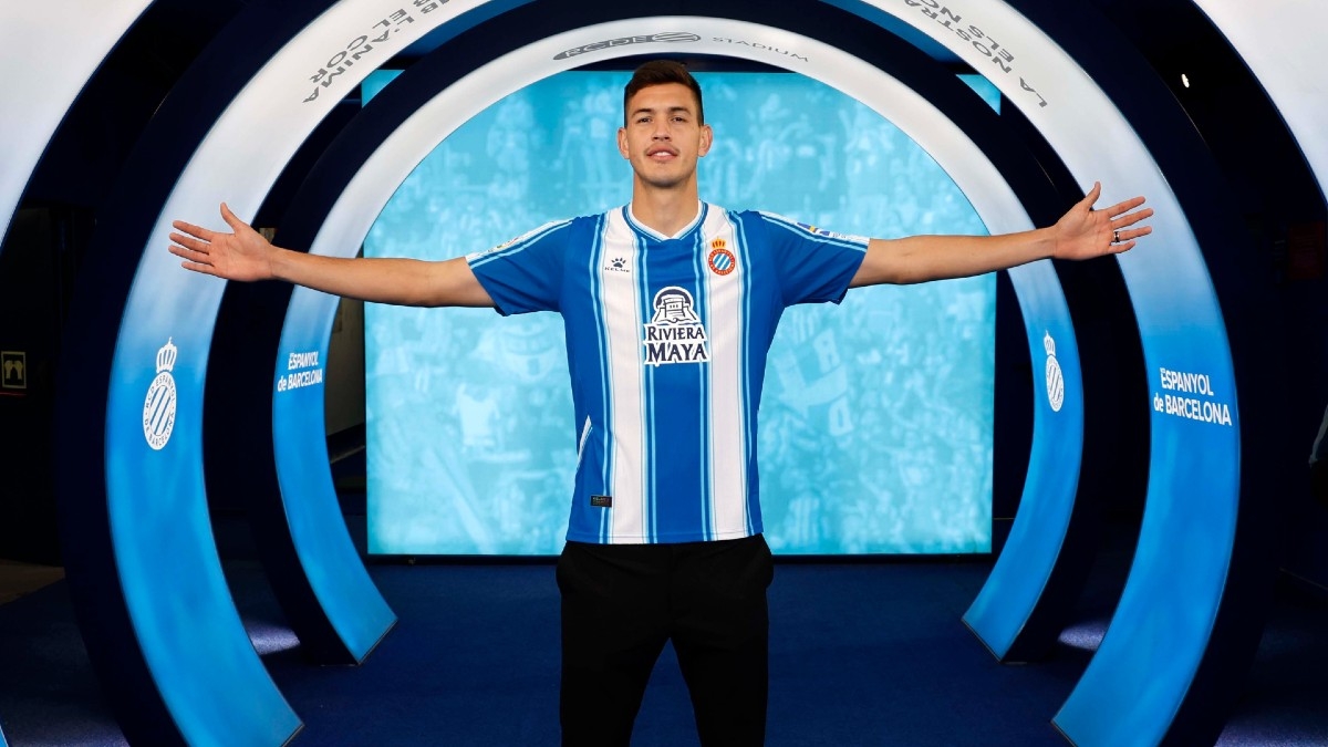 César Montes revela qué compañero de Rayados lo convenció de fichar con el Espanyol