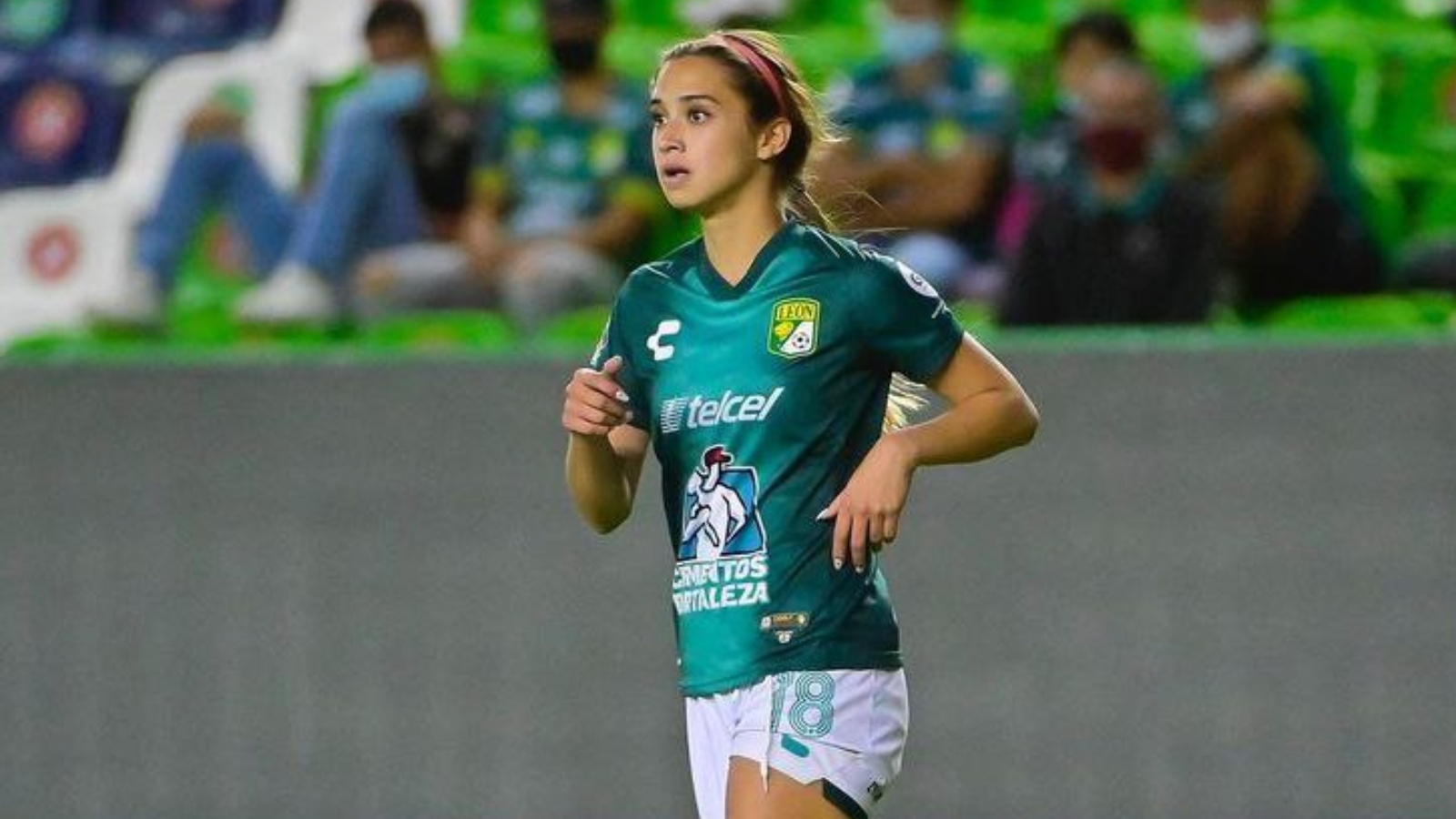 León emite comunicado tras denuncia de acoso de Nailea Vidrio