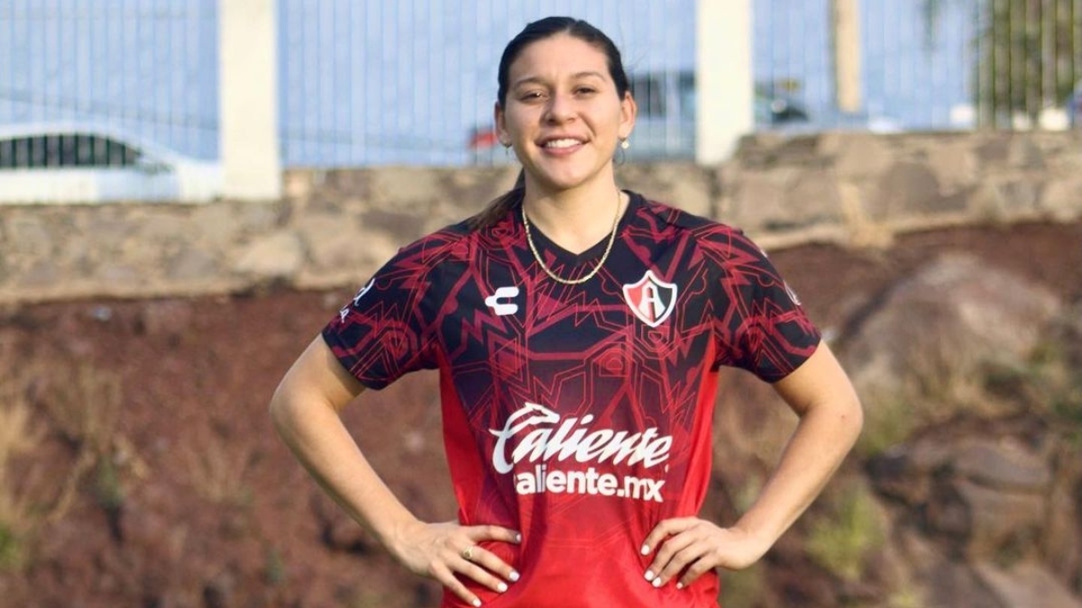 Norma Palafox recibe reconocimiento de Liga MX Femenil y aficionados la felicitan