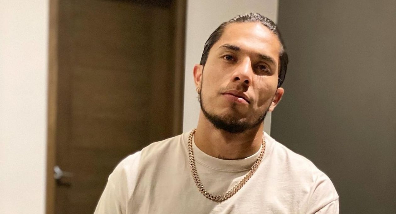 “Qué calor hace acá”, dice Carlos Salcedo a su llegada a Juárez