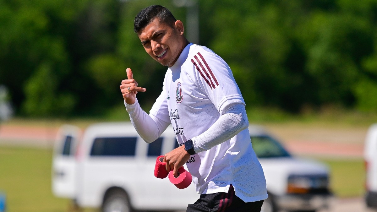 Orbelín Pineda se queda en Europa e irá al AEK Atenas para reencontrarse con Almeyda