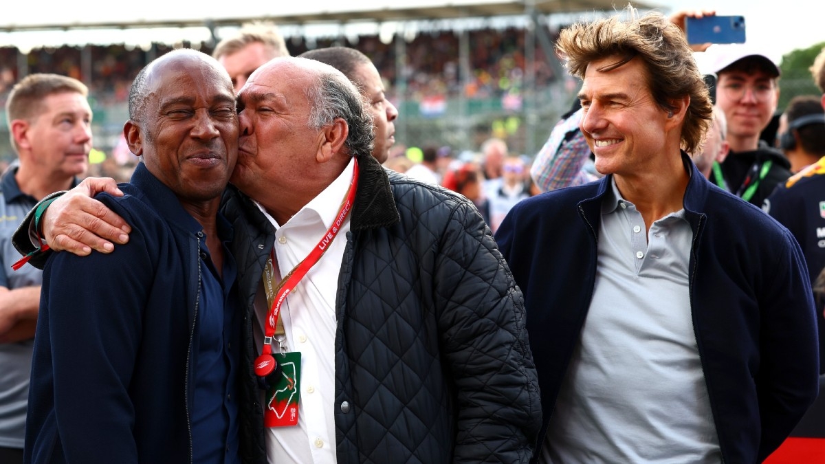 Tom Cruise felicita a papa de ‘Checo’ por podio que consiguió en el GP de Gran Bretaña