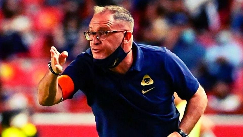 Pumas vs América: Lillini quiere 'desquitarse' con las Águilas tras derrota ante Barcelona