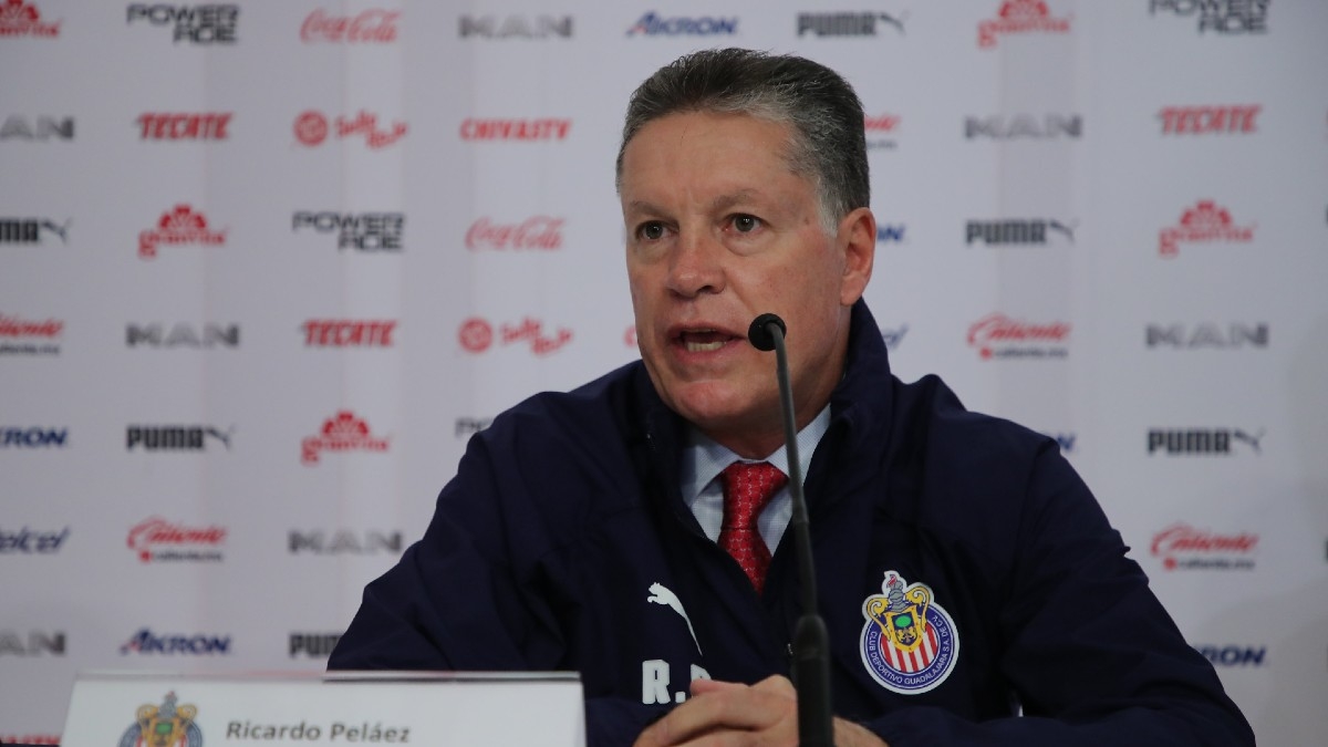 Ricardo Peláez acepta que no ha cumplido con Chivas: “Sí pensé en renunciar”