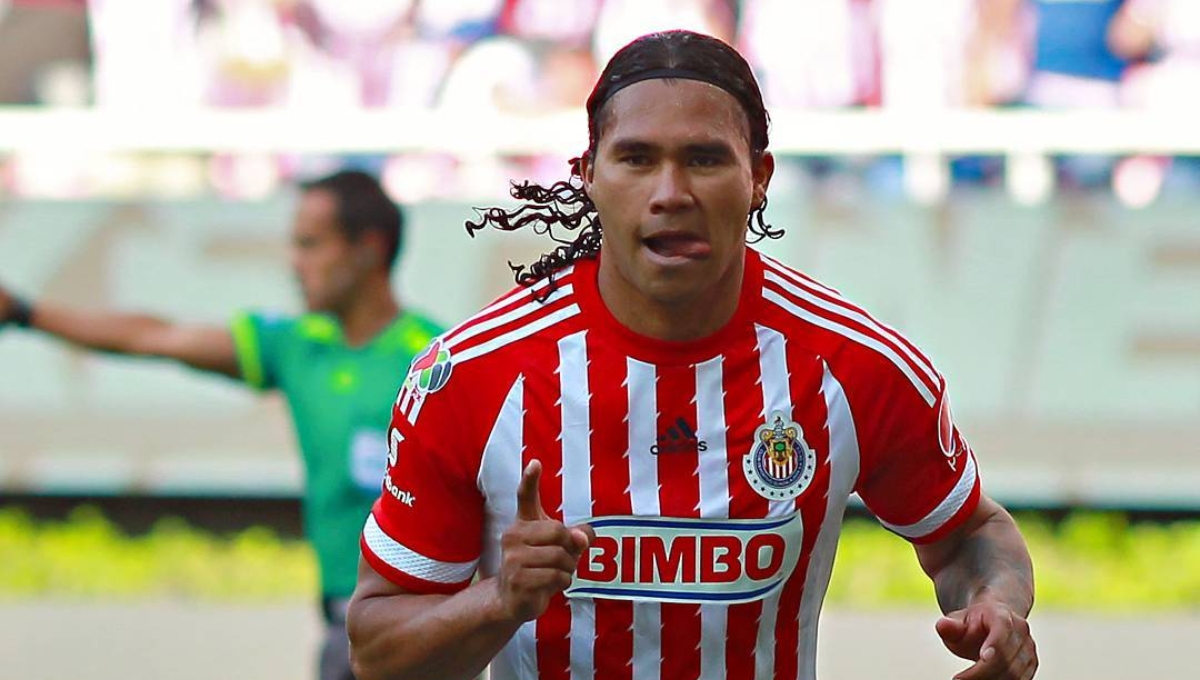 ‘Gullit’ Peña asegura que salvó a Chivas y Rangers del descenso