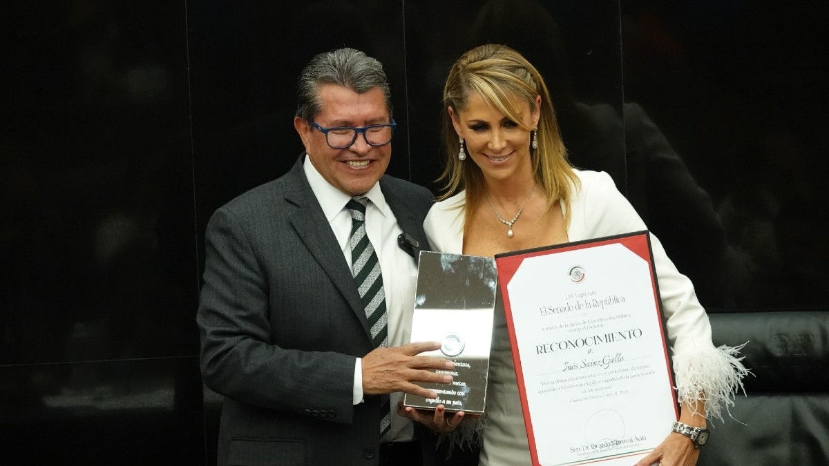Inés Sainz y Vanessa Huppenkothen reciben reconocimiento del Senado; ¿de qué se trata?
