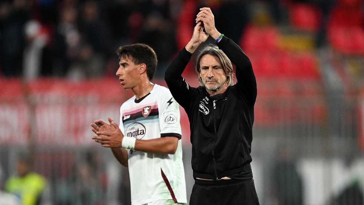 ¡Se arrepintieron! Salernitana, de Memo Ochoa, recontrata a su DT días después del despido