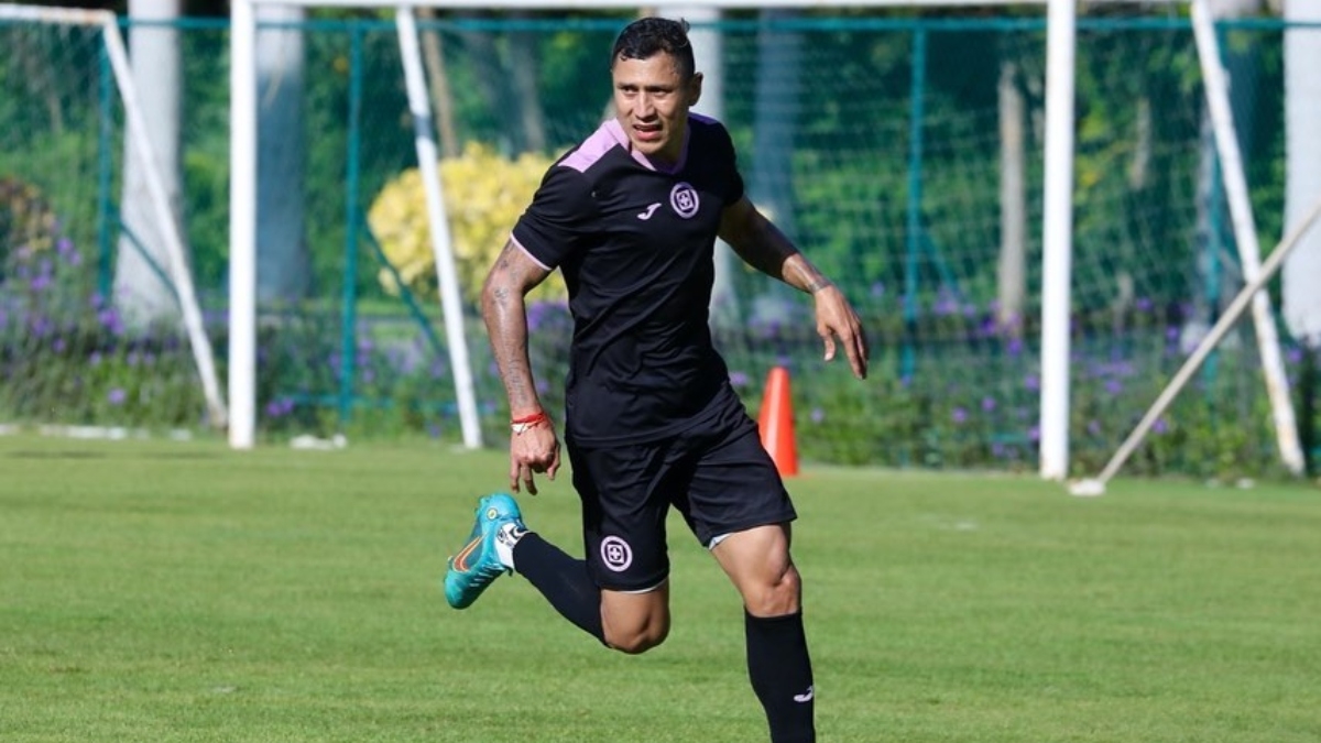 ¿Y la sanción? 'Cata' Domínguez regresa a Cruz Azul y lo hará como titular; afición lo critica