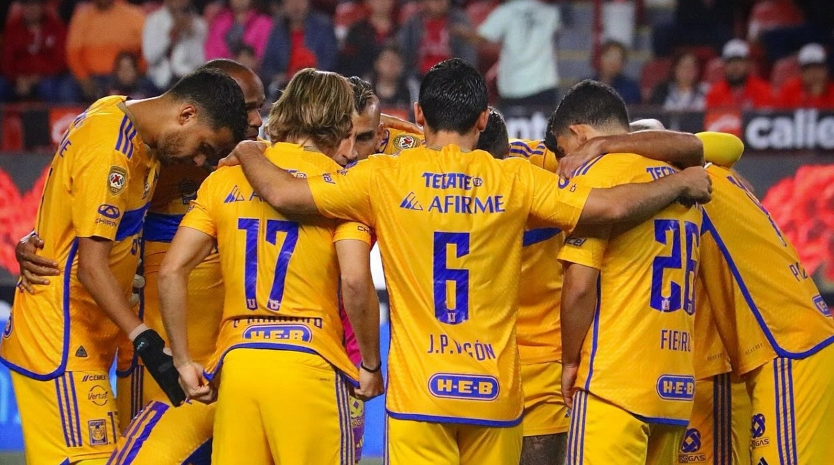 'Hola Hit...": Exhiben a exfutbolista de Tigres por polémico "saludo" en manifestación pro Israel