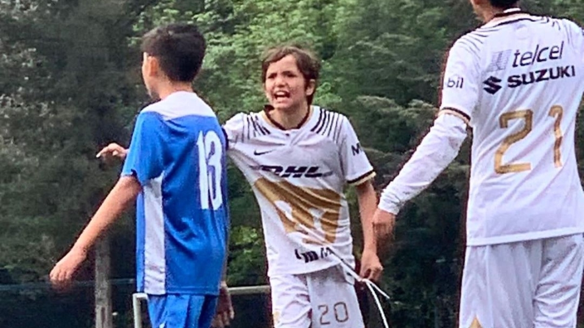 VIDEO:  El GOLAZO de Mariano, hijo de Luis García, con la escuelita de Pumas