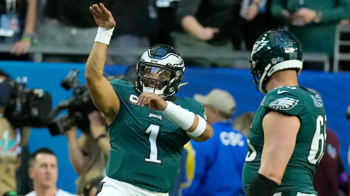 Jalen Hurts brilla en la primera mitad del Super Bowl LVII; Eagles vencen a Chiefs