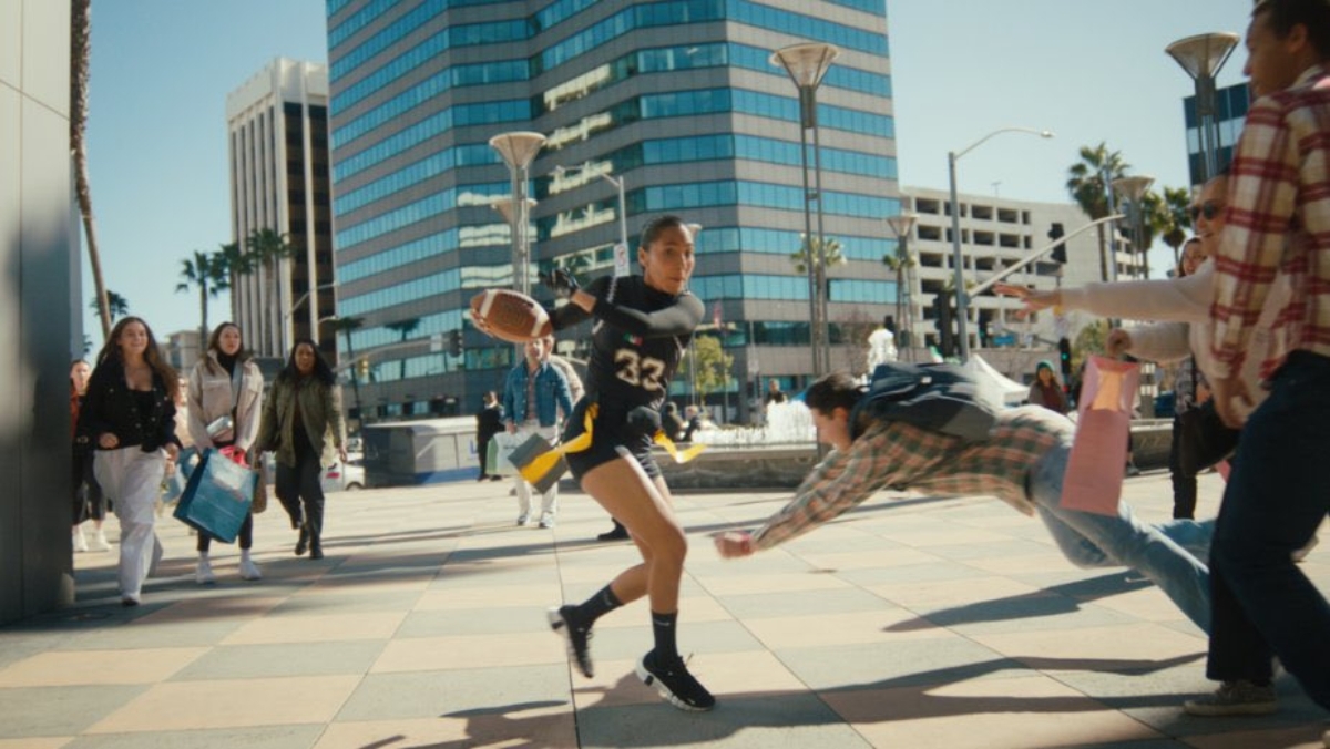 VIDEO: ¿Lo viste? Así fue el comercial de Diana Flores en el Super Bowl que enorgullece a México