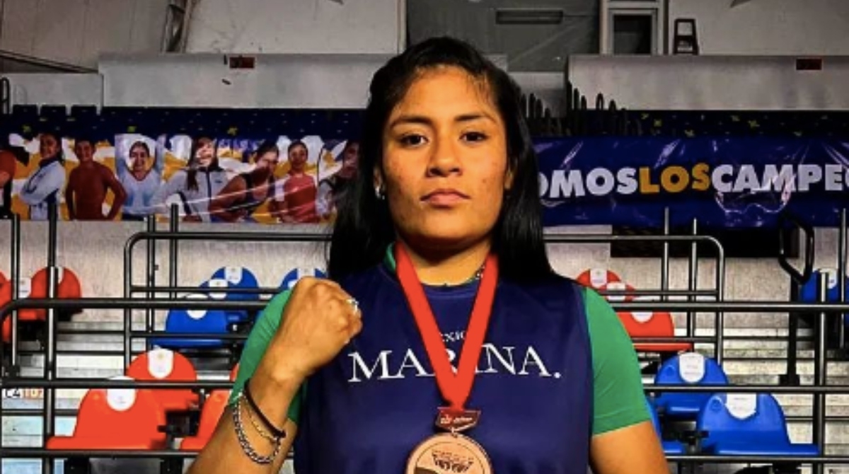 Boxeadora mexicana rifa su uniforme olímpico al no recibir apoyo de CONADE