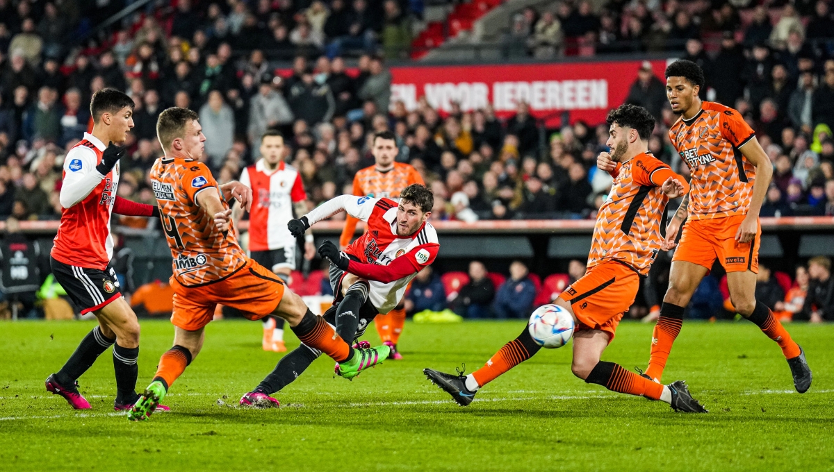 VIDEO: Santiago Giménez vuelve a anotar en triunfo del Feyenoord, ¿está cerca del título de goleo?