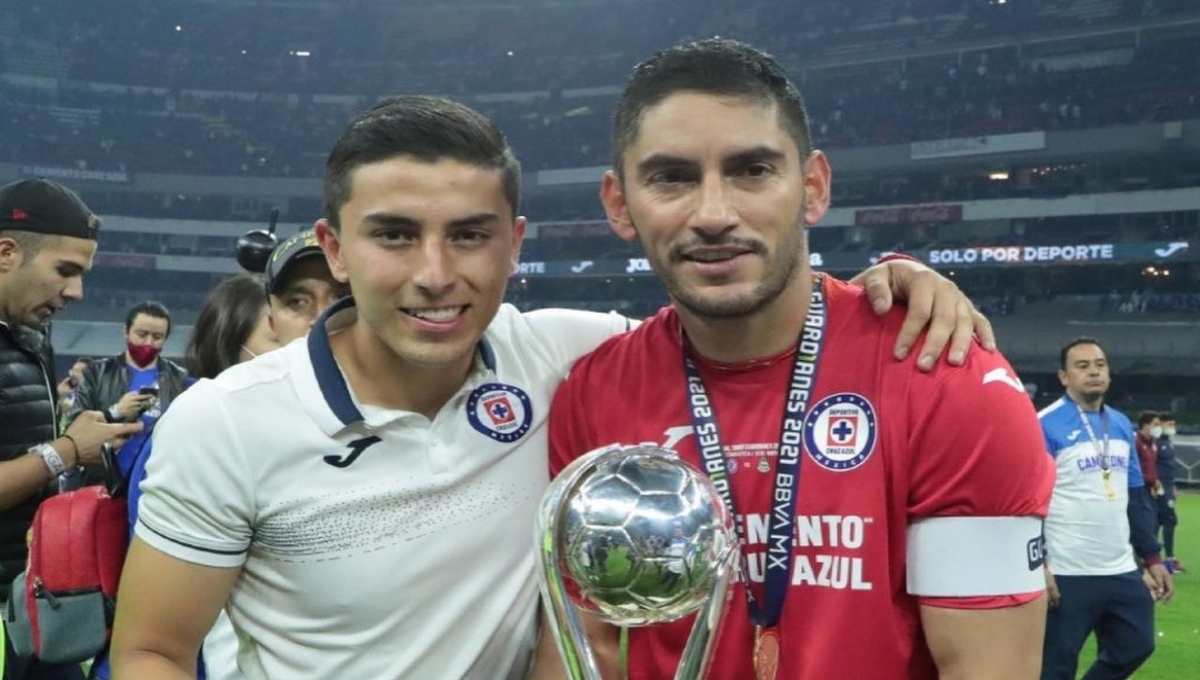 ¿Fuera de Cruz Azul? Hijo de Jesús Corona recibe duro castigo tras golpear a guardia en fiesta