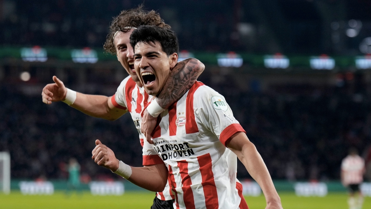 Erick Gutiérrez marca GOLAZO con PSV y firma una semana perfecta
