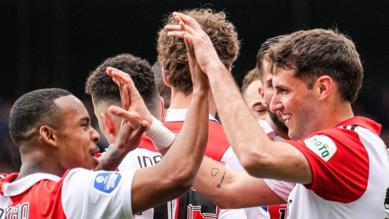 Santiago Giménez Feyenoord Vence A Excelsior Con Doblete Del Mexicano Y Se Acercan Al Título 