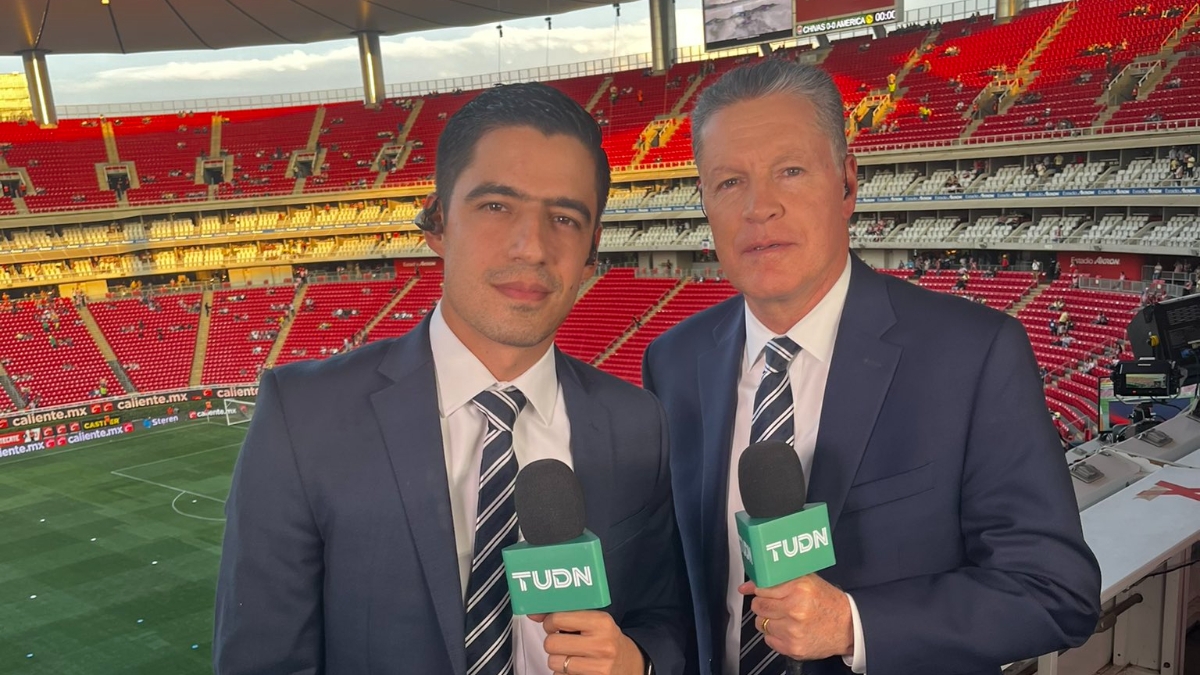 Andrés Vaca le 'responde' a Peláez luego de agresión ante las cámaras... ¿con una broma?