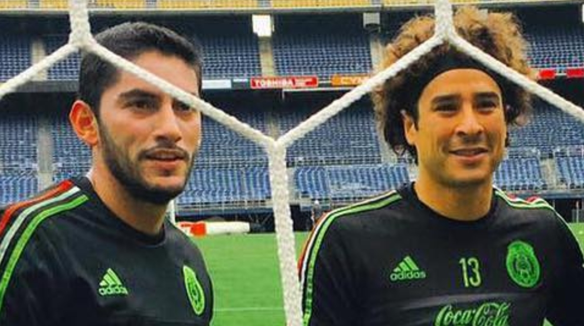 Jesús Corona se resigna y defiende convocatorias de 'Memo' Ochoa con la Selección Mexicana