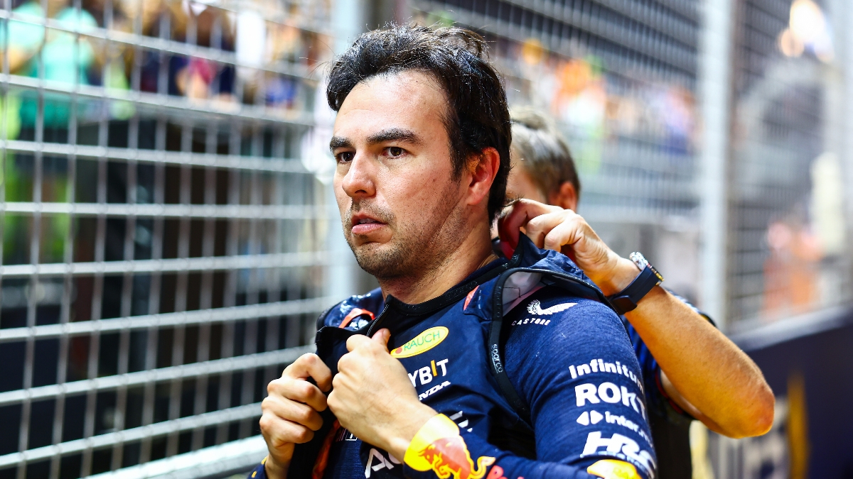 Checo Pérez tilda actuación en GP de Singapur como “desastre total”, ¿qué pasó?