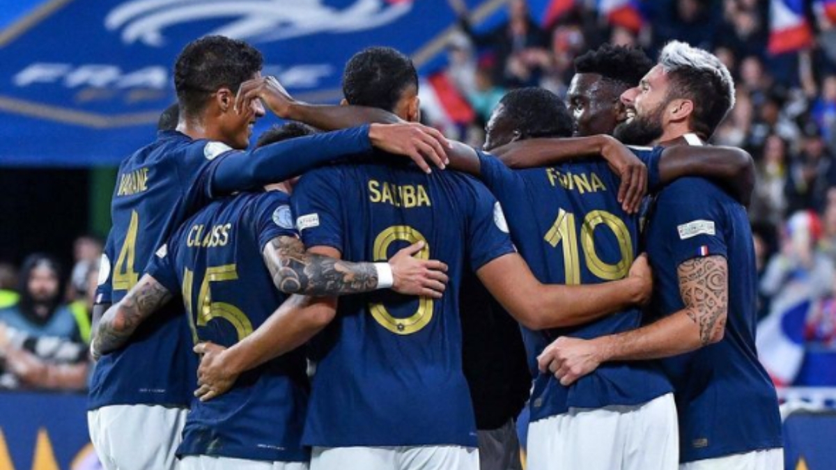 Seleccionado de Francia amenaza con quitarse la vida desde un puente (FOTO)