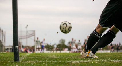 ¿En México? Jugador es suspendido por peculiar interacción con aficionada (VIDEO)